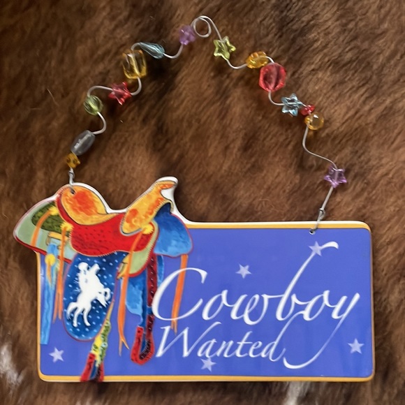 Cowboy wanted ceramic hanging - Picture 4 of 5